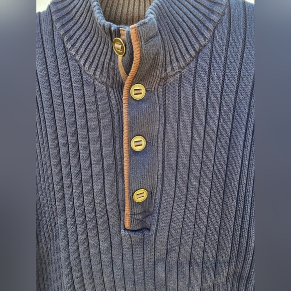 Eddie bauer sweater button large - Picture 2 of 4